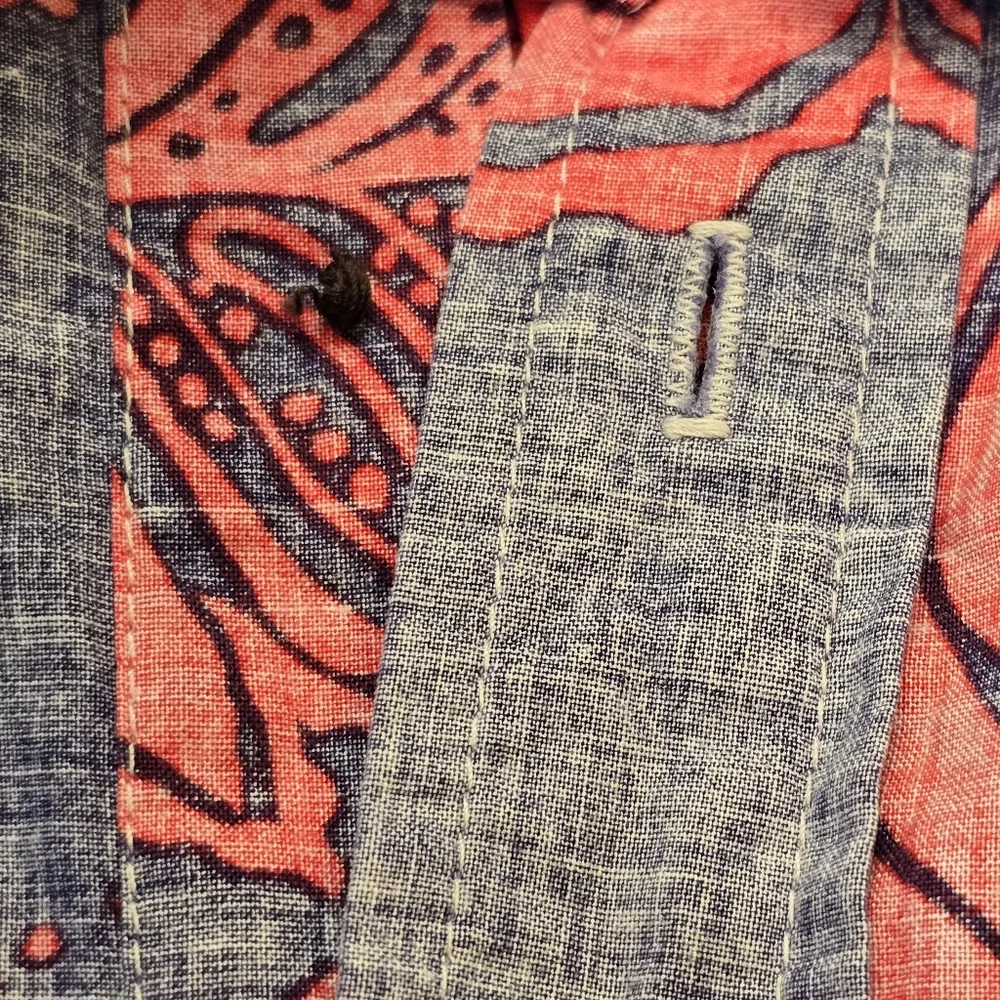 VTG Charlie Richard Shoreline Red/Blue 1/4 Button Up Hawaiian Shirt, Men's Sz XL